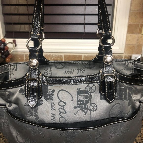 Coach Horse &Carriage East West Tote F16563* RARE - Picture 5 of 12